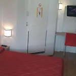 Premiere Classe Hotel