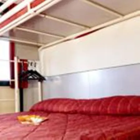 プレミア クラッセ 3* バイヨンヌ