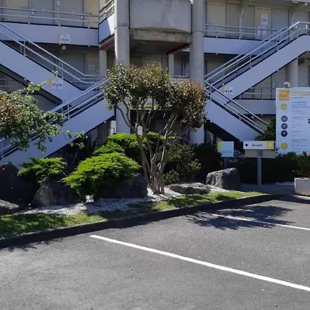 Premiere Classe Hotel 3*